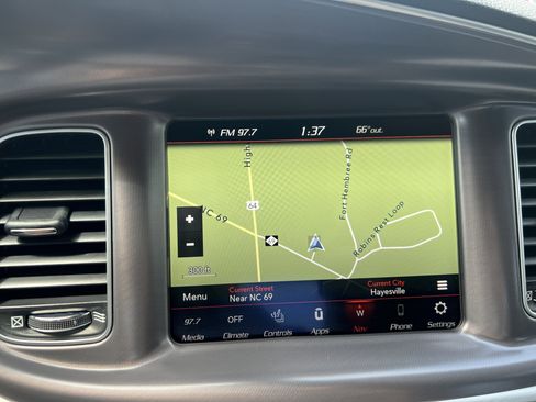 Used 2020 Dodge Charger Scat Pack w/ Navigation & Travel Group image 21