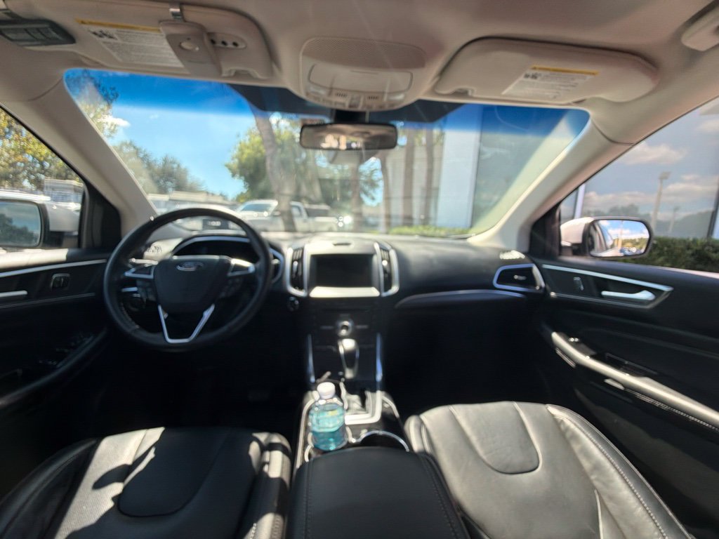 Used 2017 Ford Edge Titanium w/ Equipment Group 302A AWD/4WD image 11