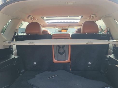 Used 2019 Nissan Rogue SL w/ Premium Package AWD/4WD image 9