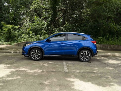 Used 2020 Honda HR-V Sport image 6