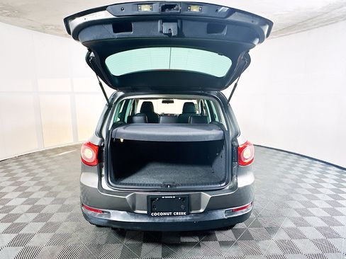 Used 2010 Volkswagen Tiguan S FWD image 29