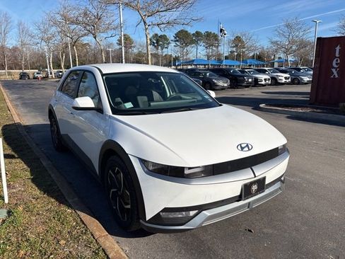 Used 2024 Hyundai Ioniq 5 SEL image 1