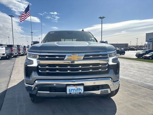 Certified 2026 Chevrolet Silverado 1500 LTZ w/ Technology Package image 8