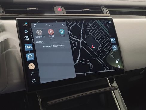 New 2026 Land Rover Range Rover Velar Dynamic SE image 19