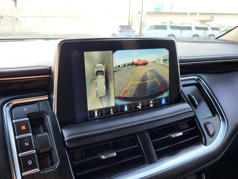 Used 2023 Chevrolet Tahoe Z71 w/ Luxury Package image 28