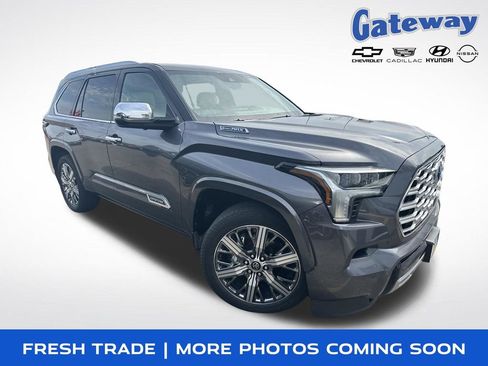 Used 2023 Toyota Sequoia Capstone AWD/4WD image 1