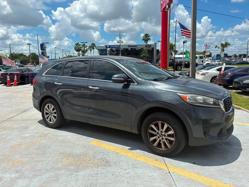 Used 2020 Kia Sorento FWD V6 image 7
