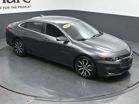 Used 2017 Chevrolet Malibu LT FWD image 47