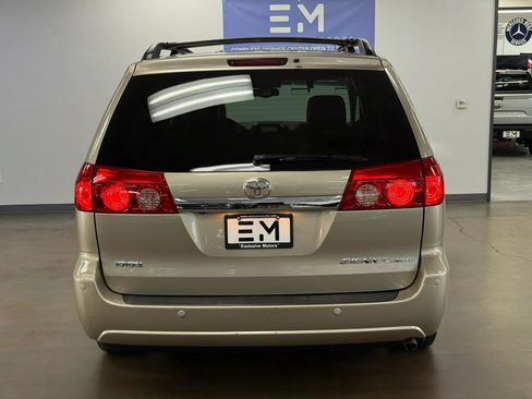 Used 2006 Toyota Sienna XLE Limited FWD image 5