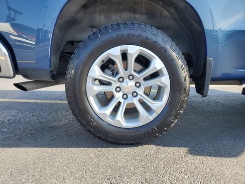 Certified 2024 Chevrolet Silverado 1500 LTZ w/ LTZ Premium Package AWD/4WD image 9