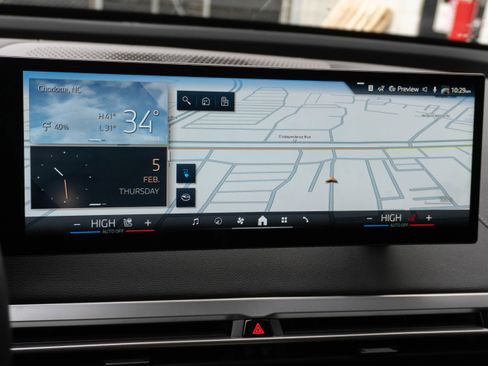 Certified 2025 BMW iX xDrive50 w/ Premium Package image 21