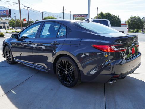 Used 2025 Toyota Camry SE FWD image 6