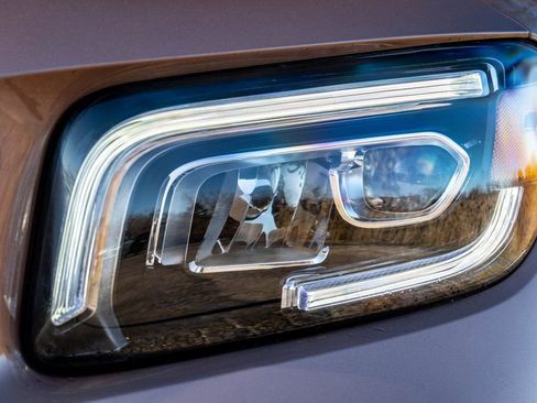 Used 2022 Mercedes-Benz GLB 250 GLB 250 image 6