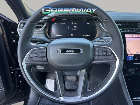New 2025 Jeep Grand Cherokee Limited RWD image 29