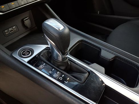 Used 2023 Nissan Sentra SV image 24