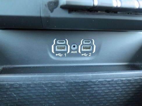 Used 2020 RAM 1500 Big Horn AWD/4WD image 16