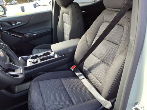New 2026 Chevrolet Equinox LT image 8