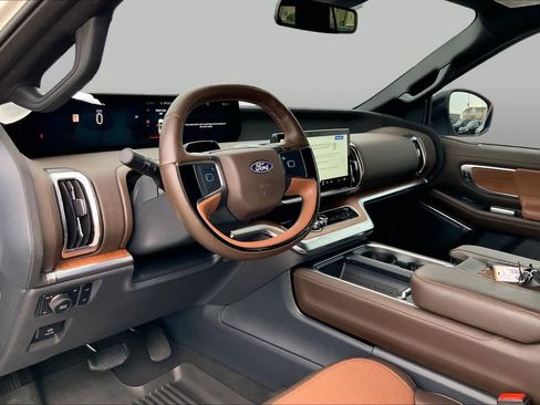 Used 2025 Ford Expedition King Ranch AWD/4WD image 17