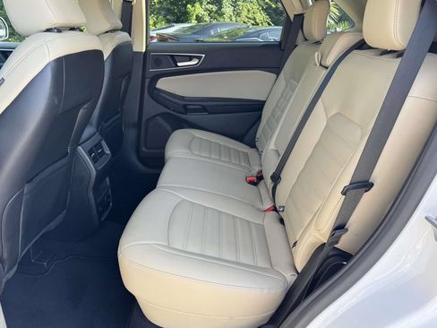 Used 2022 Ford Edge SEL w/ Convenience Package AWD/4WD image 18