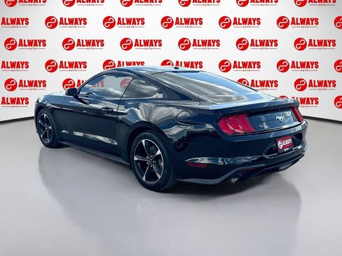 Used 2019 Ford Mustang Coupe RWD image 8