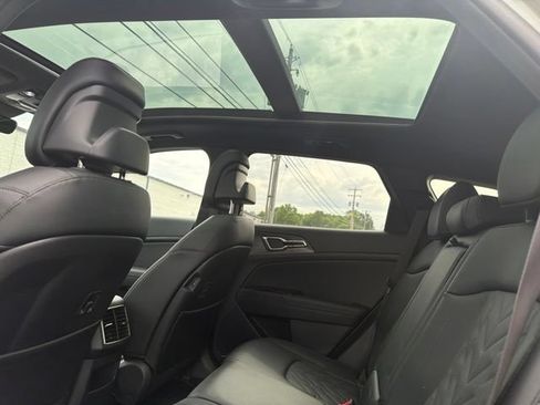 Used 2025 Kia Sportage X-Pro AWD/4WD image 12