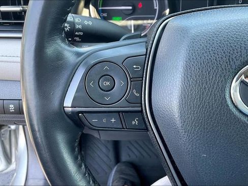 Used 2022 Toyota Camry SE image 18