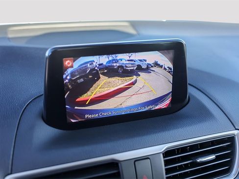 Used 2017 MAZDA MAZDA3 Touring image 20