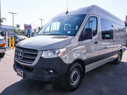 Used 2023 Mercedes-Benz Sprinter 2500 image 10