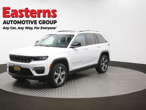 Used 2023 Jeep Grand Cherokee 4WD 4xe image 61