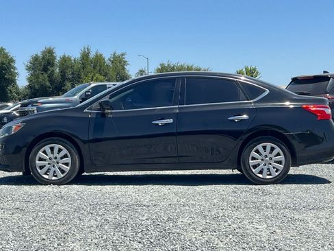 Used 2019 Nissan Sentra S FWD image 6