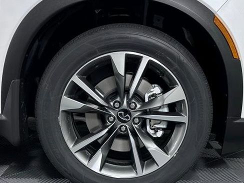 Certified 2026 INFINITI QX60 Pure w/ Cargo Package image 9