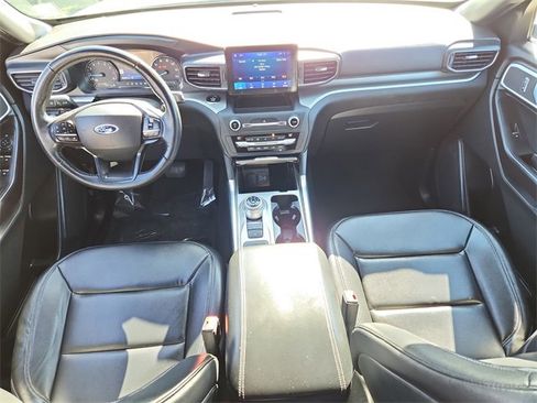 Used 2020 Ford Explorer XLT w/ Equipment Group 202A image 14