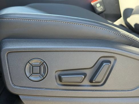 Used 2025 Audi Q5 Premium w/ Convenience Package AWD/4WD image 12