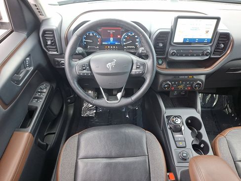 Used 2021 Ford Bronco Sport Outer Banks image 11