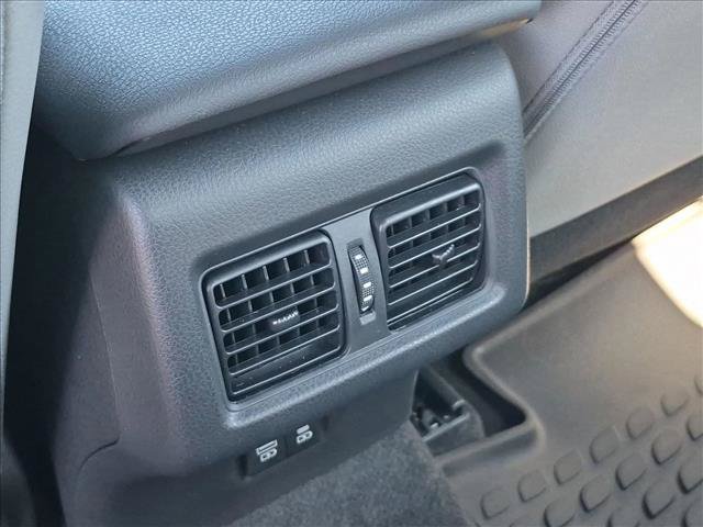 Used 2026 Toyota Camry SE w/ Convenience Package FWD image 16