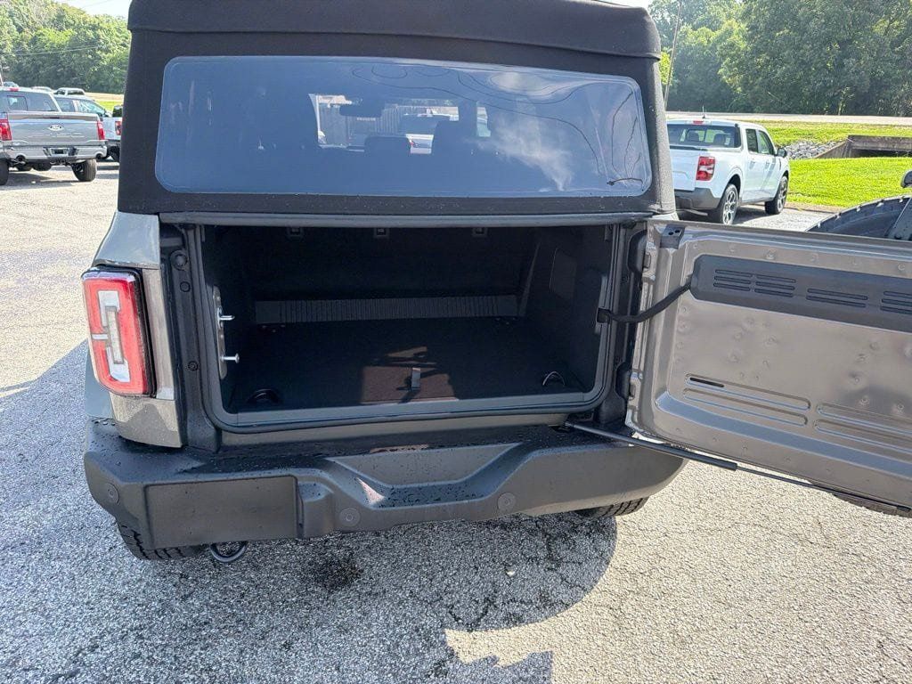 New 2026 Ford Bronco Outer Banks AWD/4WD image 11