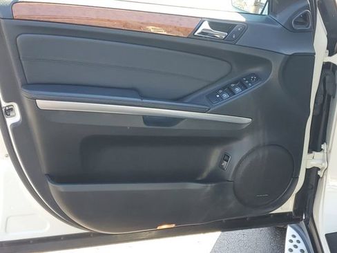 Used 2009 Mercedes-Benz ML 350 4MATIC image 10