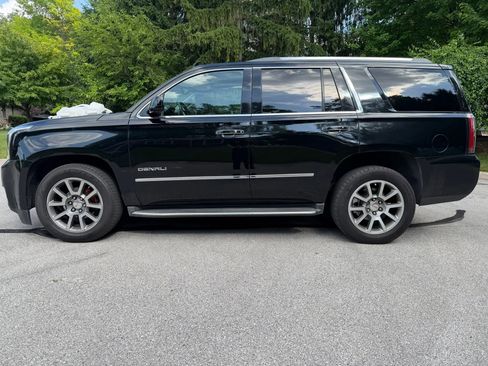 Used 2016 GMC Yukon Denali w/ Open Road Package AWD/4WD image 2