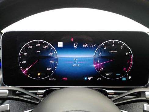 Used 2022 Mercedes-Benz S 500 4MATIC w/ AMG Line Package image 46