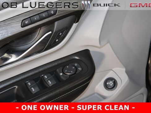 Certified 2024 GMC Terrain SLT image 7