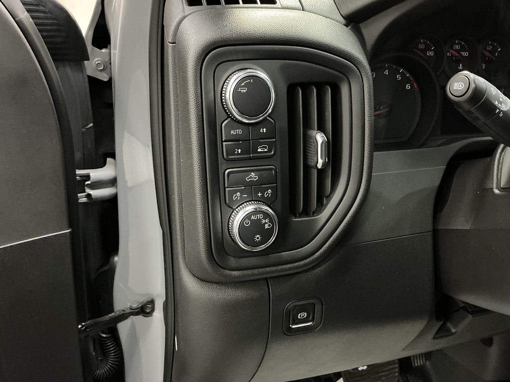 Used 2025 GMC Sierra 1500 Pro w/ Pro Value Package AWD/4WD image 15