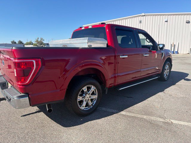 Used 2021 Ford F150 XLT w/ Equipment Group 302A High RWD image 3