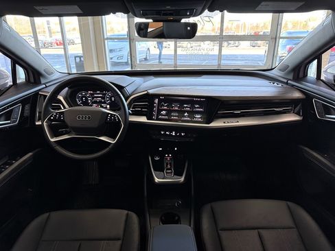 Used 2024 Audi Q4 e-tron Premium Plus w/ Premium Plus image 18