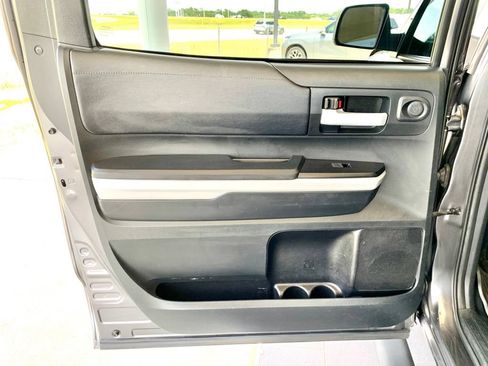 Used 2021 Toyota Tundra SR5 RWD image 18