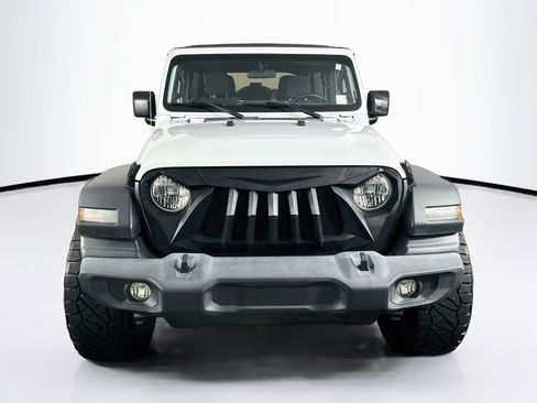 Used 2018 Jeep Wrangler Unlimited Sport S AWD/4WD image 2