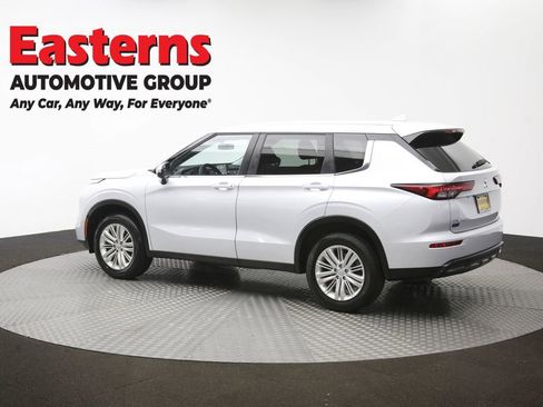 Used 2024 Mitsubishi Outlander ES AWD/4WD image 61