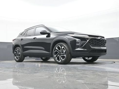 New 2026 Chevrolet Trax RS w/ Sunroof Package FWD image 48