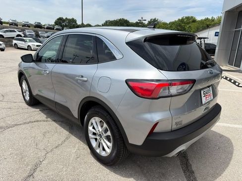 Used 2021 Ford Escape SE FWD image 5