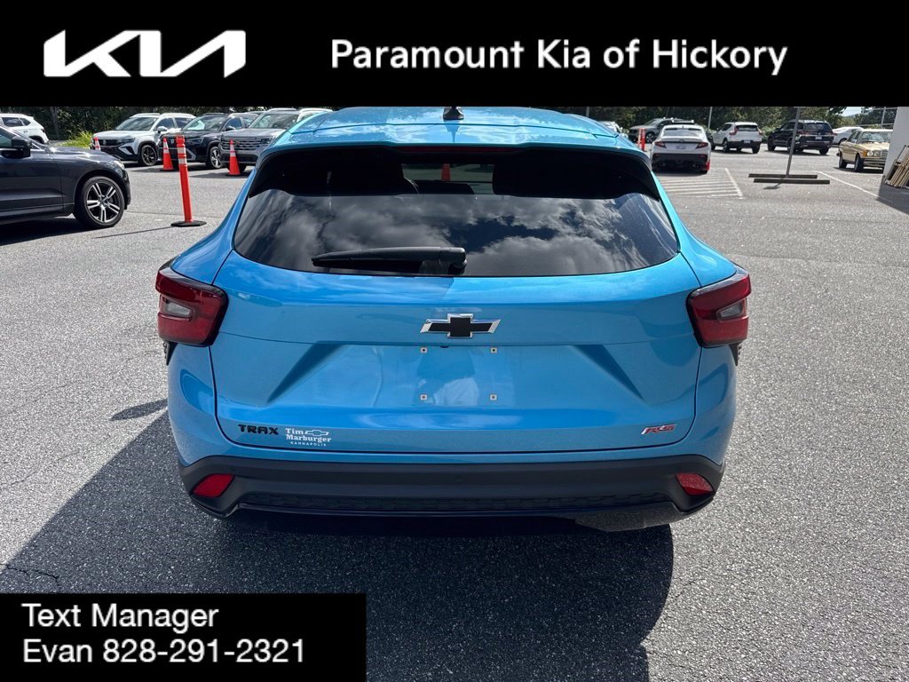 Used 2025 Chevrolet Trax RS w/ Driver Confidence Package FWD image 6