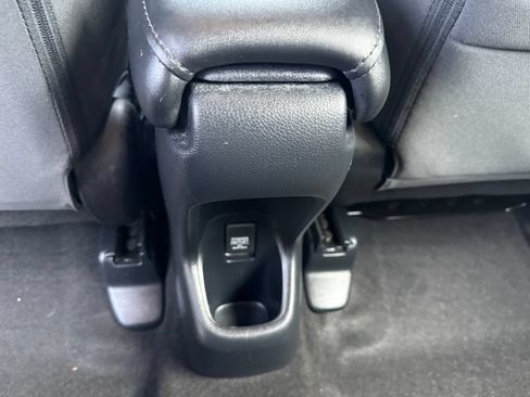Used 2022 Honda HR-V LX image 21